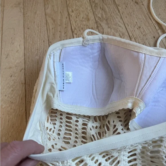 BOGO! Robin Piccone crochet swimsuit - Picture 9 of 13